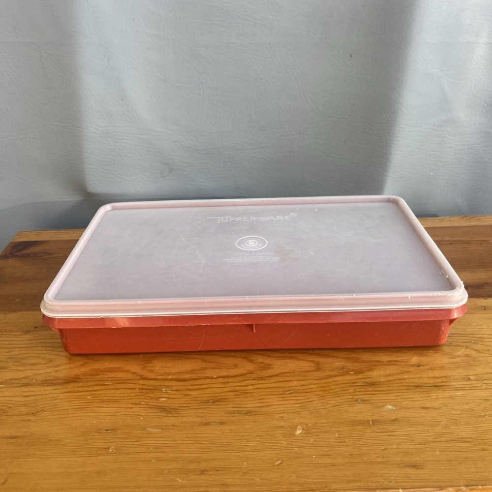 Tupperware 794-5 Bacon Deli Meat Keeper Container Paprika Sheer Lid Vintage USA